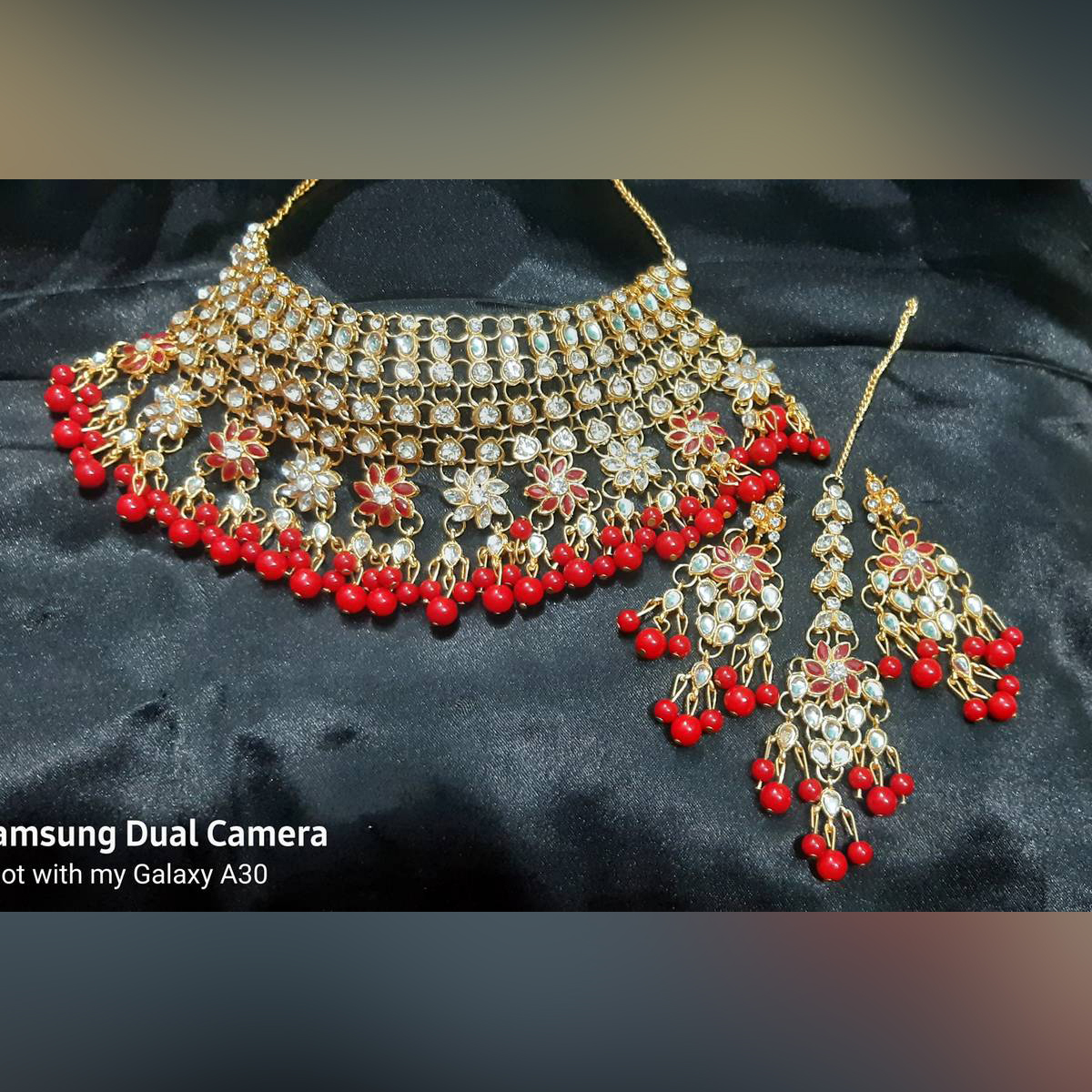 Picture of Bridal Wedding Ornament For Women