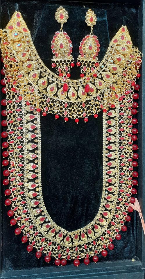 Picture of Gold Plated Bridal Wedding Ornament For Women