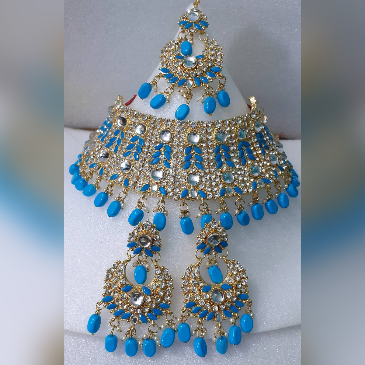 Picture of Bridal Wedding Ornament For Women