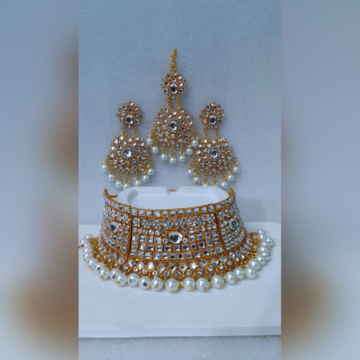 Picture of Beautiful Choker Necklace ,Traditional Fashion Wedding/Party Bridal Choker Necklace Earrings & Tikli. Jewellery Set For Women.