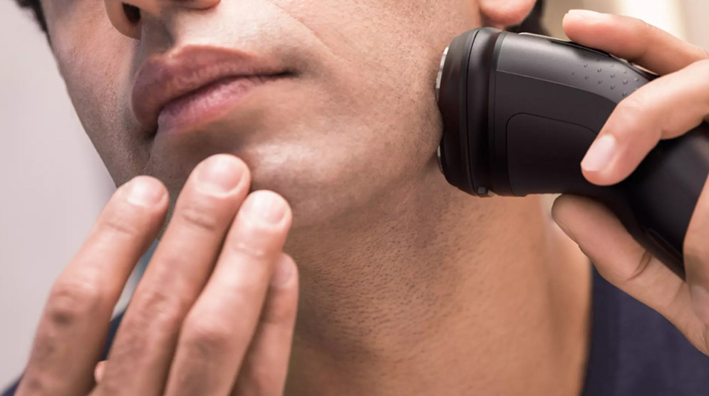 Picture of Philips S1223/45 Wet or Dry Electric Shaver Series 1000 for Men