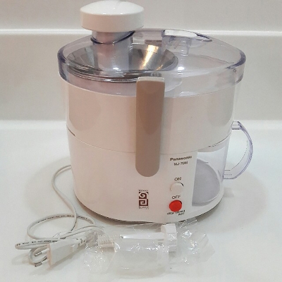 Picture of Panasonic MJ-70M Juicer Built-in Circuit Breaker