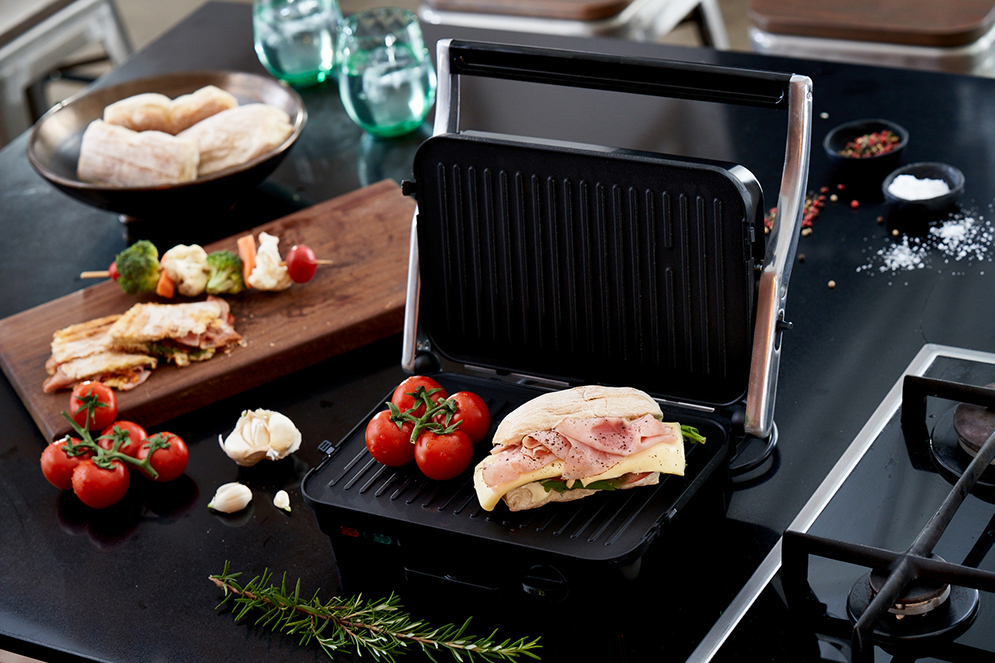 Picture of Kenwood HGM50 Contact Grill with Interchangeable Plates