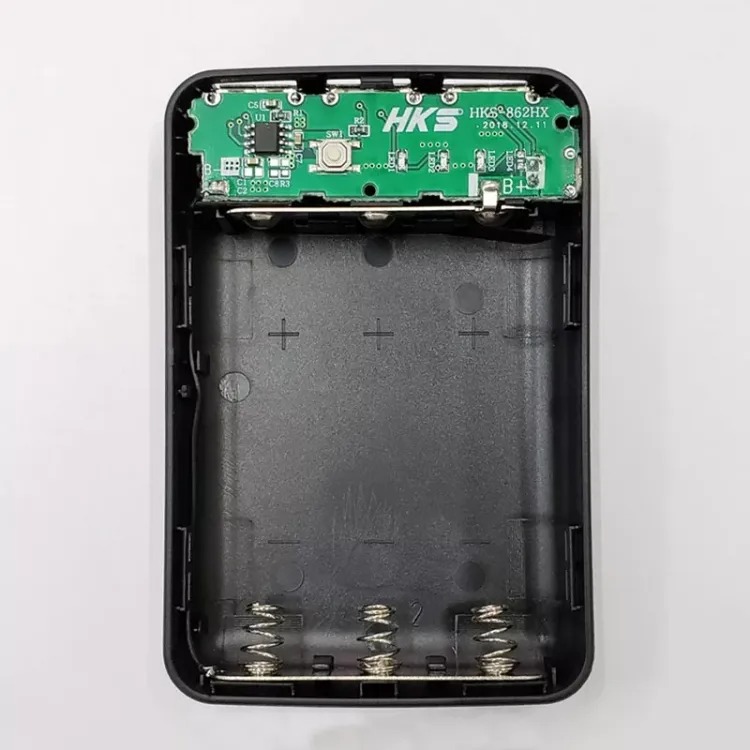 Picture of 18650 Battery Charger Cover Power Bank - Easy to Use - Loadable Batteries 3 pcs - 3 USB Ports - Solar Case Only