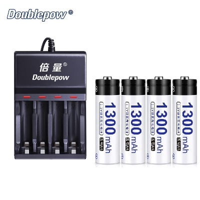 Picture of Doublepow UK83 universal 4 slot 1.2v fast charger with 4 piece AA-1.2V 1300mAh Ni-Mh Battery Charger+Battery