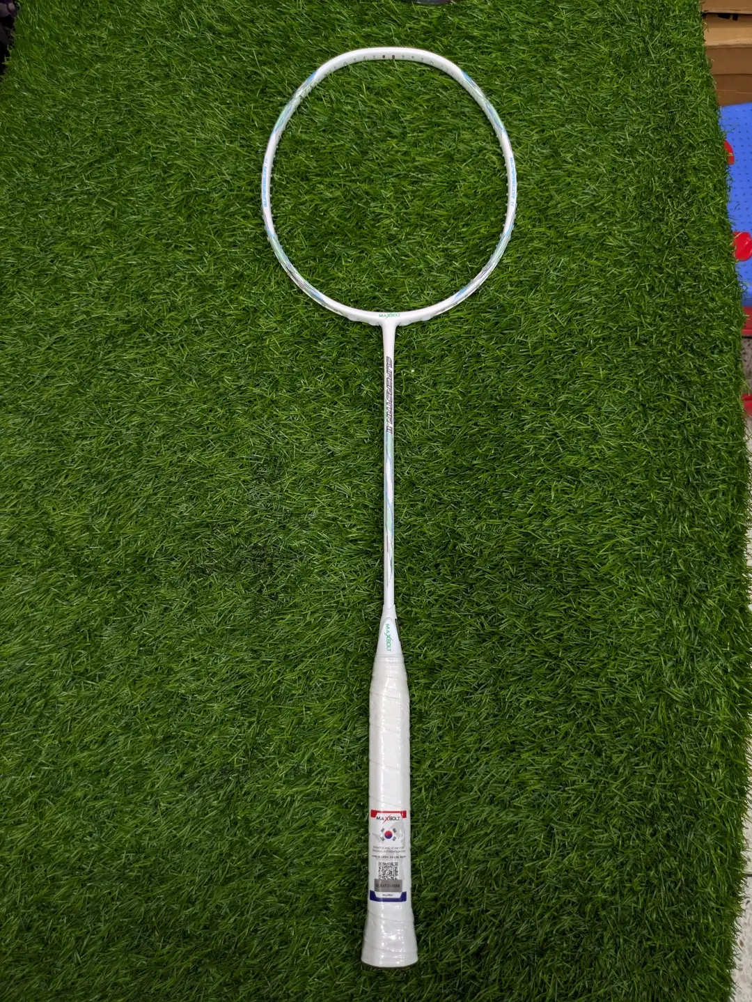 Picture of Maxbolt Superstar 11 Badminton Racket Without String - Sports & Fitness