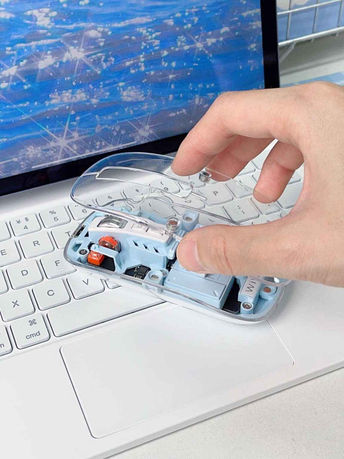 Picture of For PC WiWU WM105 Crystal Magnetic Wireless Mouse