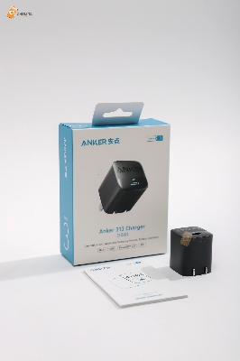 Picture of Anker 30W Foldable Charger Adepter Black