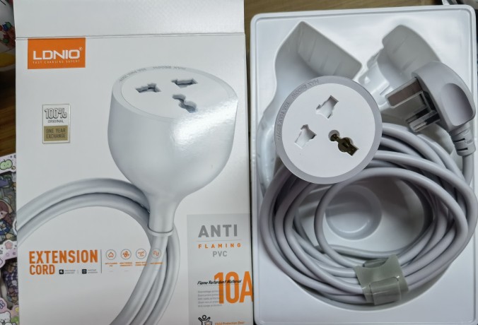 Picture of LDNIO SC1017 Universal power strip with 5m Extension Power Cord One Way Power Socket