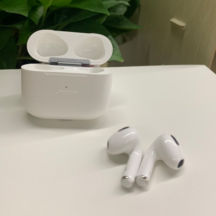 Picture of Joyroom JR-T03S Plus TWS Bluetooth Earbuds