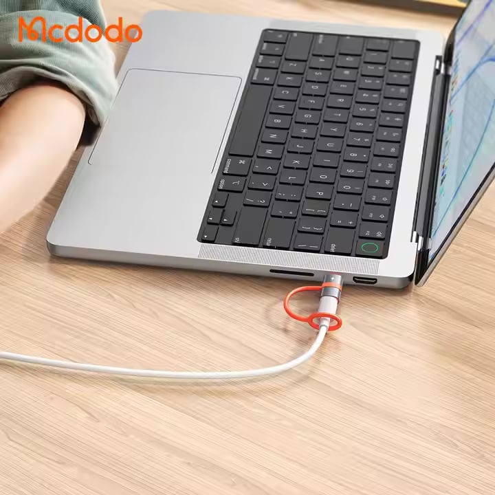 Picture of Mcdodo OT-553 60w Lightning to USb-C Adapter With Silicone Hook