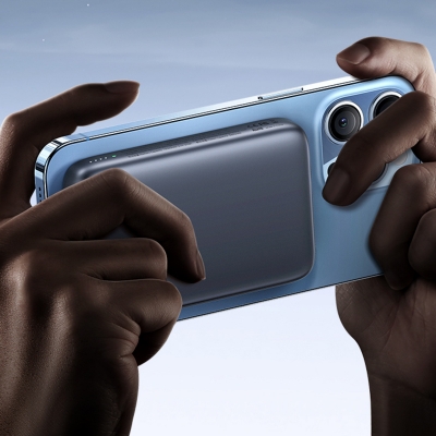 Picture of USAMS US-CD184 PB67 PD20W+QC3.0 Power Bank Transparent Portable Charger 10000mah 22.5W External Battery 15W Magnetic Wireless Charger