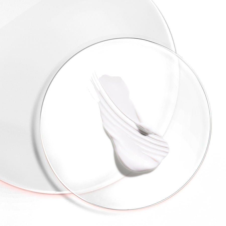 Picture of Neutrogena Clear & Radiant Moisturiser Oil Free - 50ml