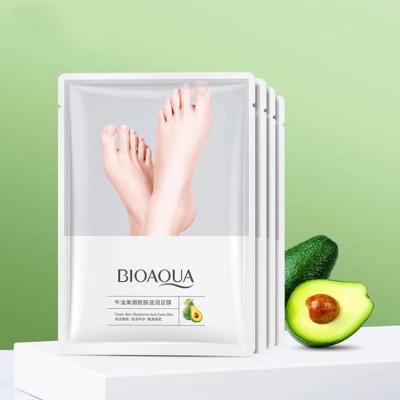 Picture of Bioaqua Avocado Niacinamide moisturizing Foot Mask 35g
