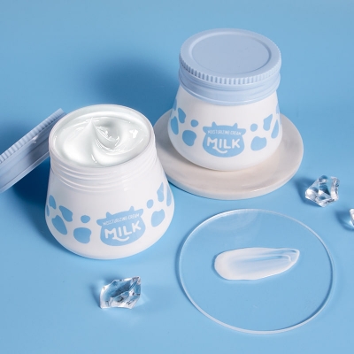 Picture of Laikou Milk Moisturizing Cream - 55g