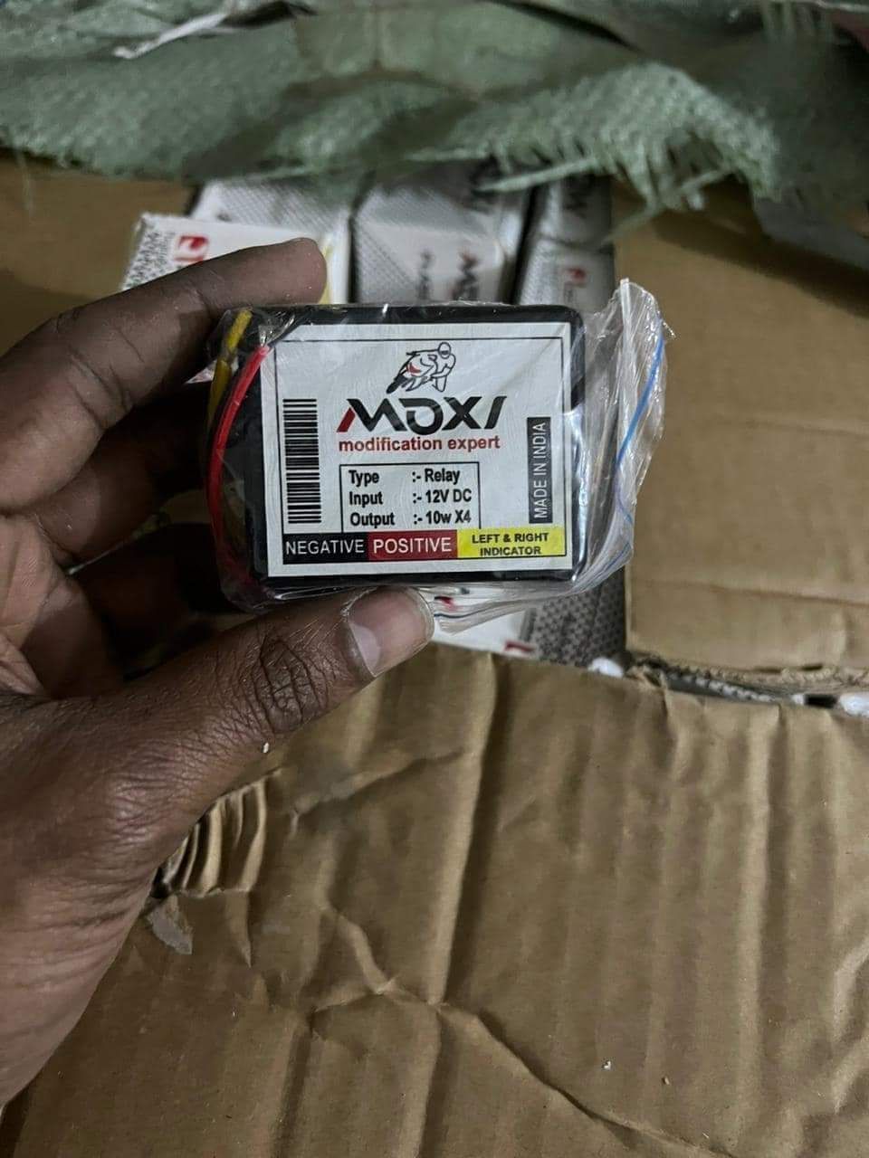 Picture of MOXI Waterproof Universal 16 Mode Motorbike Hazard Flasher 16 Different Pattern Flasher Relay for LED & Bulb Indicators 4 Cables (Made In India)