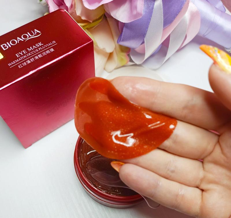 Picture of BIOAQUA Moisturizing & Dark Circle Haematococcus Pluvialis Eye Mask- 80g