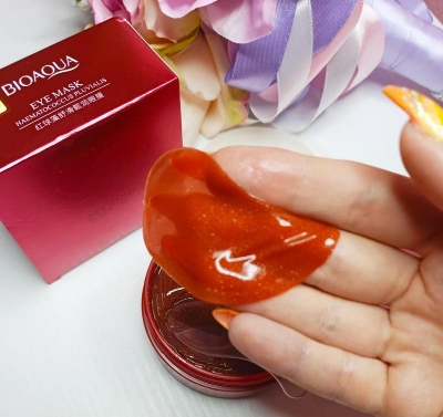 Picture of BIOAQUA Moisturizing & Dark Circle Haematococcus Pluvialis Eye Mask- 80g