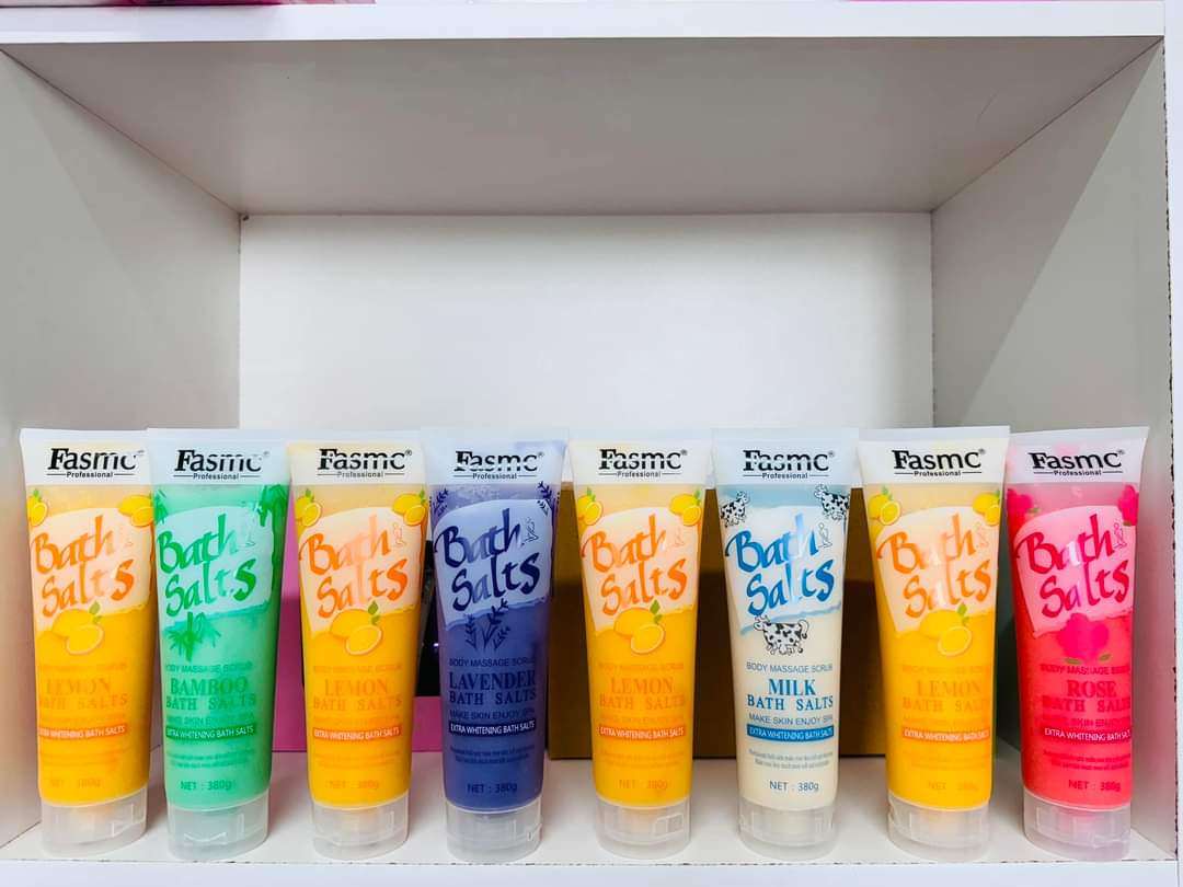 Picture of Fasmc Professional Bath Salts Body Massage Scrub with Extra Brightening Bath Salts- 380g