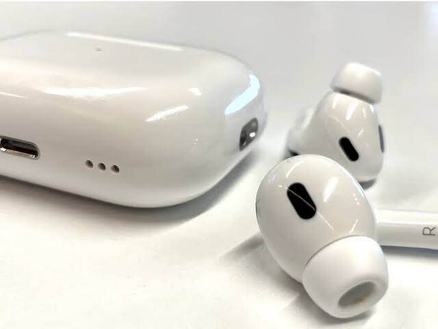 Picture of Apple Airpods Pro 2 ANC TWS Earbuds (2nd Gen Dubai Mastercopy )