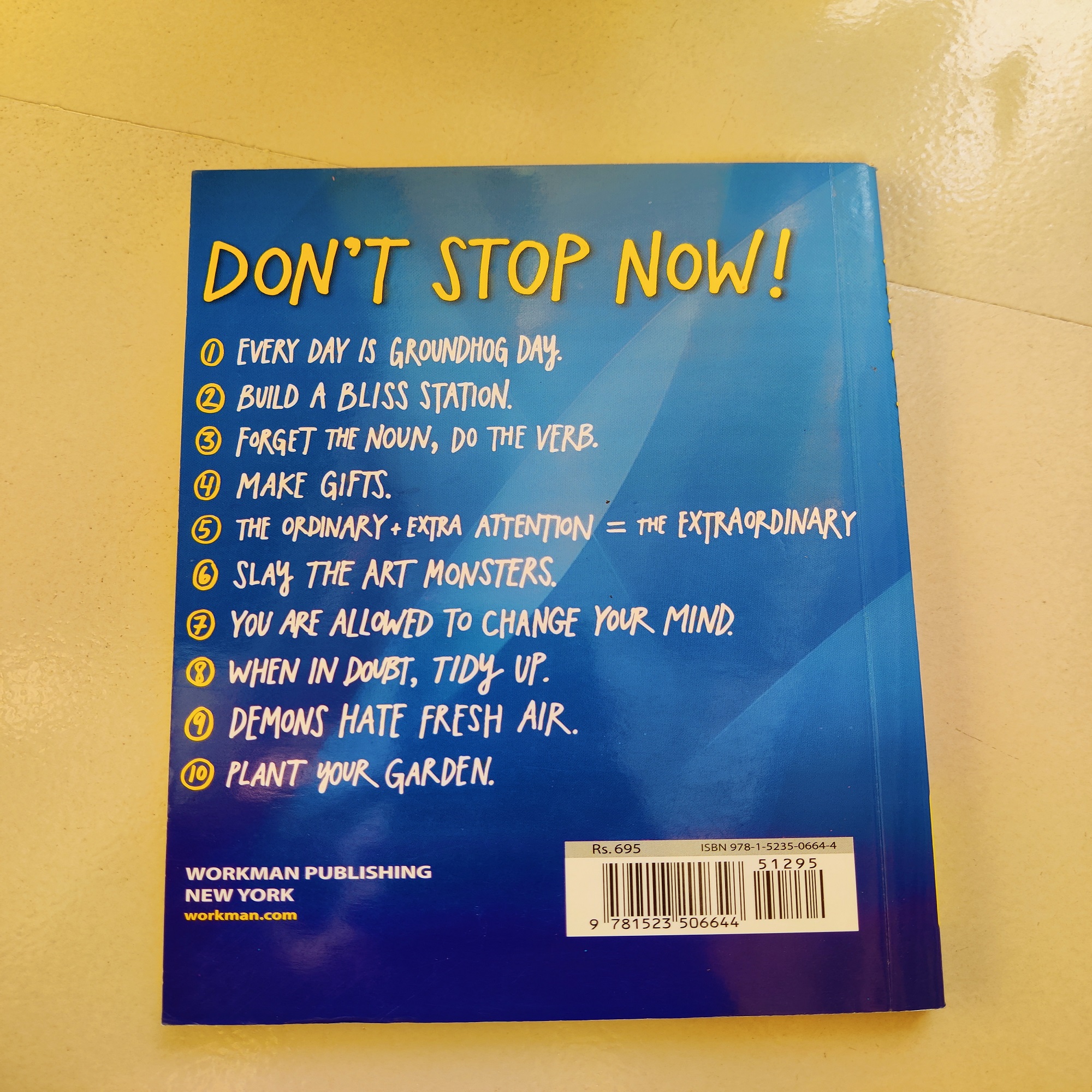 Picture of Keep Going: 10 Ways to Stay Creative in Good Times and Bad (Austin Kleon)