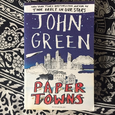 Picture of Paper Towns by John Green (paperback)