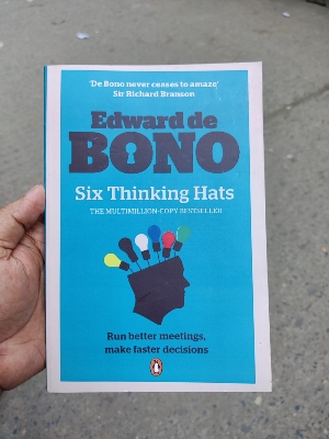 Picture of Six Thinking Hats Book by Edward de Bono