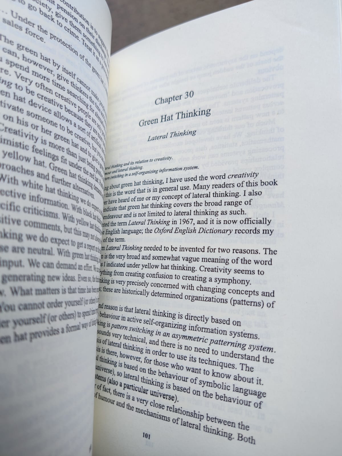 Picture of Six Thinking Hats Book by Edward de Bono