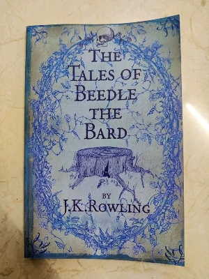 Picture of The Tales of Beedle the Bard (Harry Potter)Book by J. K. Rowling