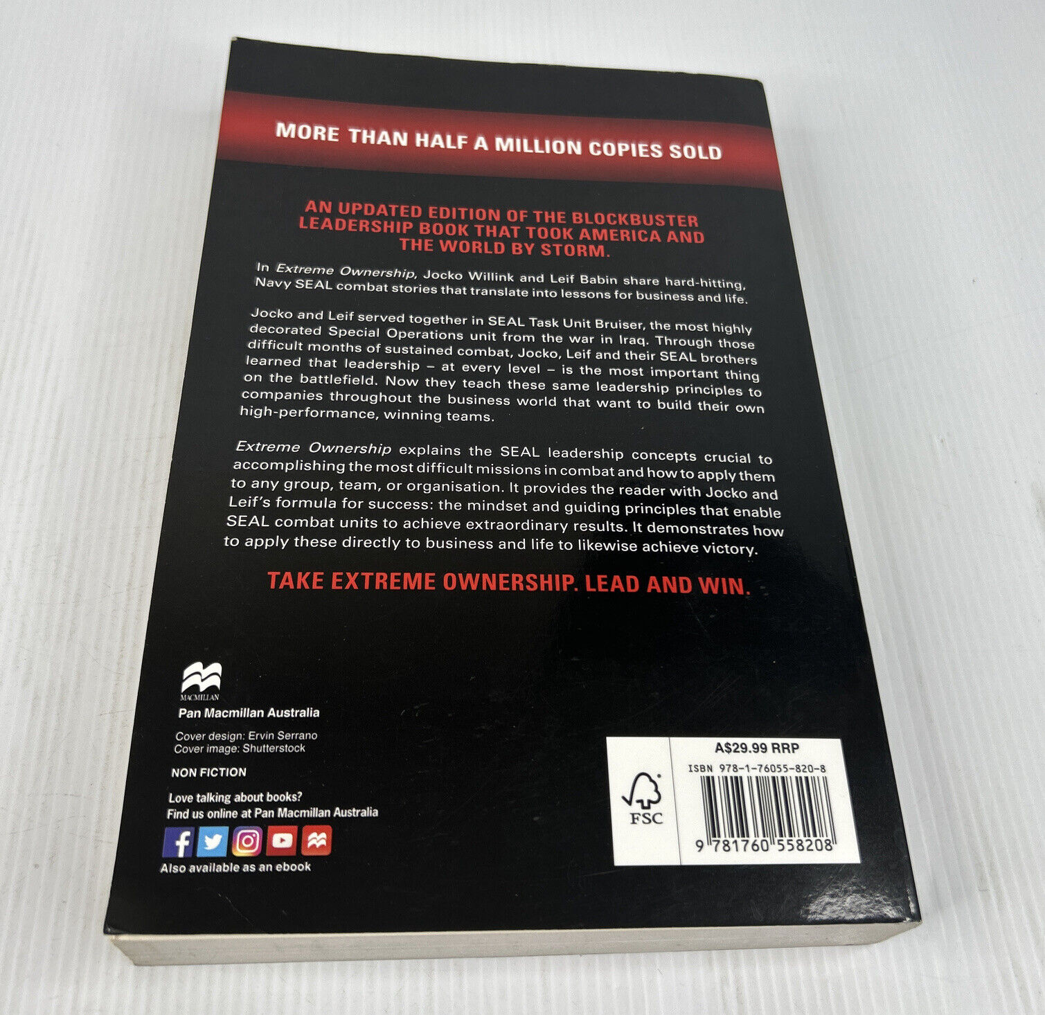 Picture of Extreme Ownership: How U.S. Navy SEALs Lead and Win Book by Jocko Willink and Leif Babin