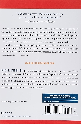 Picture of Influence: The Psychology of Persuasion by Robert B. Cialdini (Paperback)