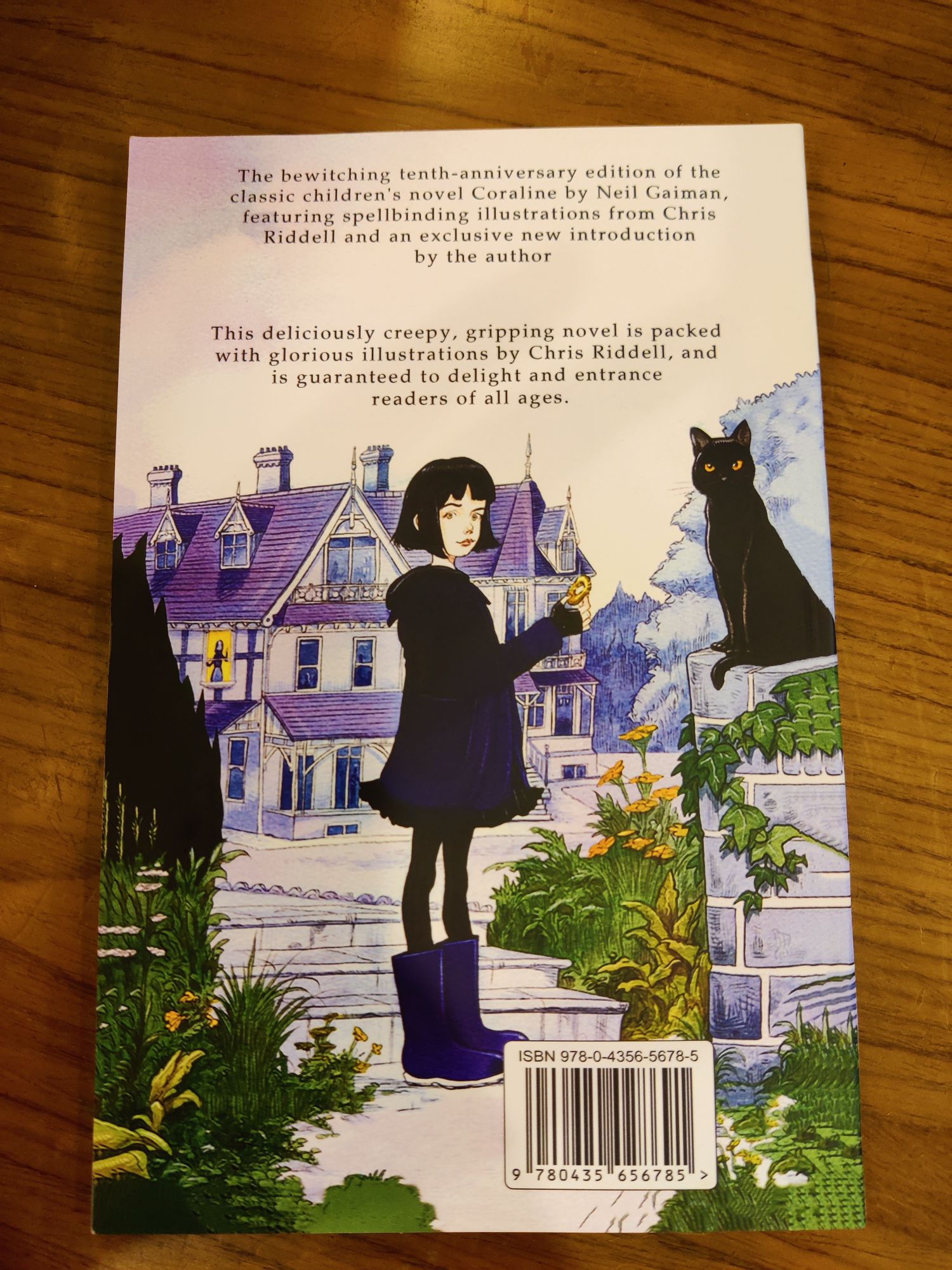 Picture of Coraline by Neil Gaiman