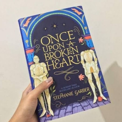 Picture of Once Upon a Broken Heart by Stephanie Garber (Paperback)