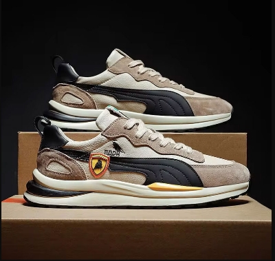 Picture of Sneakers for men China | Black sneakers shoes for men new collection 2024 | shoes for men new collection 2024 - Walking converse shoes for men and women