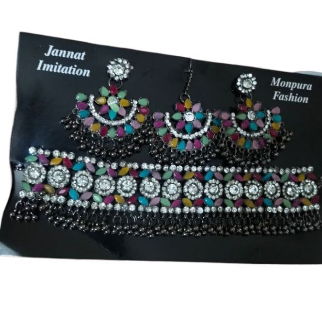 Picture of Parti Necklace set with Earrings and Tickli