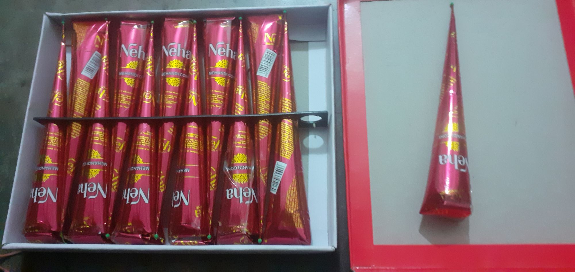 Picture of 3 Pieces Neha Red Mehedi Cones