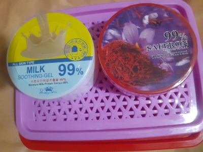 Picture of 99% Milk Soothing gel and Safran Soothing gel (300 ml)combo pack