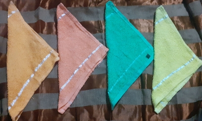 Picture of 4 Pieces Border Pocket Rumal or Handkerchiefs (4 Pieces)