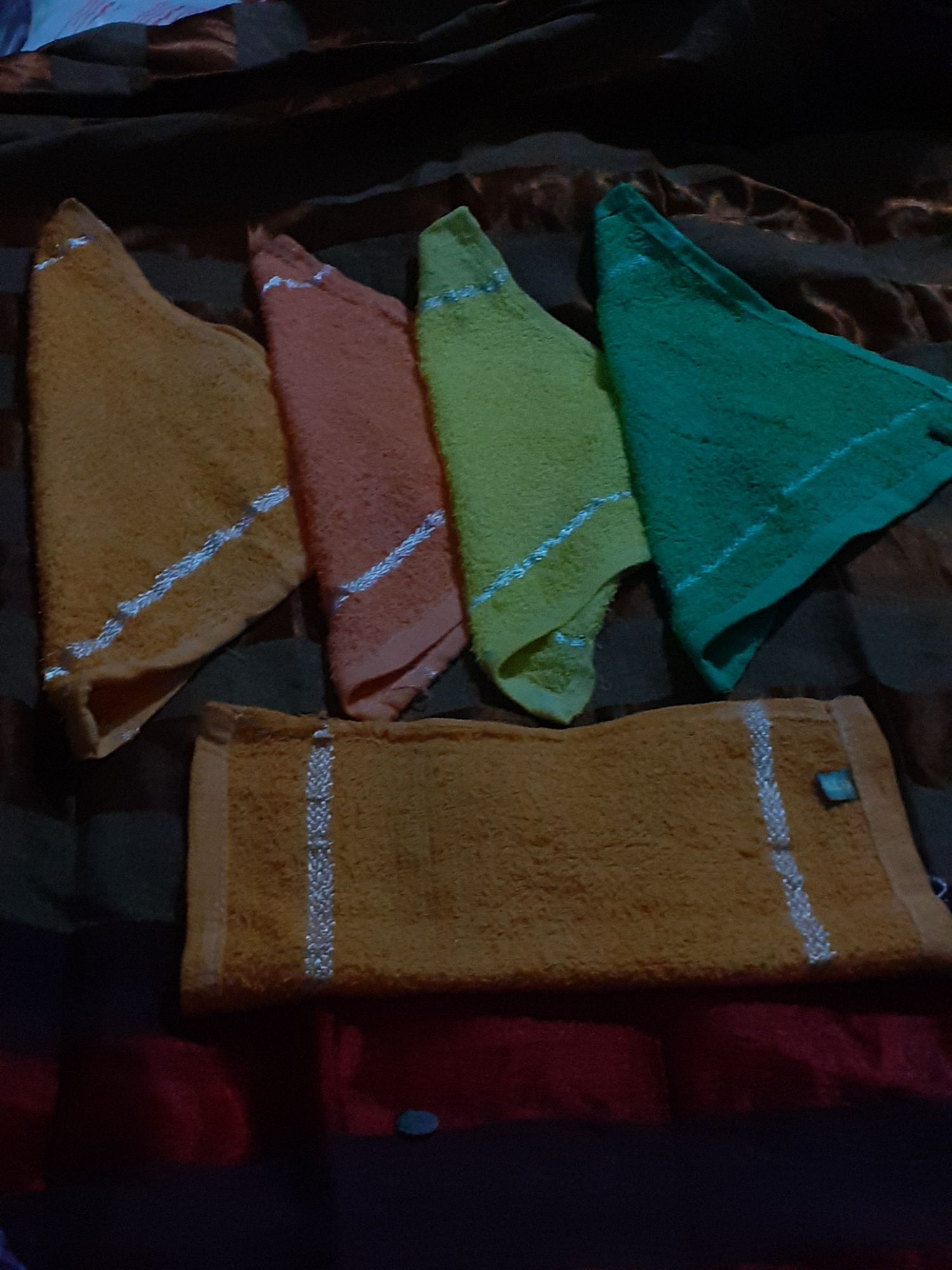 Picture of 4 Pieces Border Pocket Rumal or Handkerchiefs (4 Pieces)