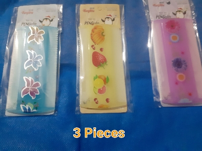 Picture of 3 Pieces Yangshu Penguin Dual Sided Hair Combs (3 Pieces)