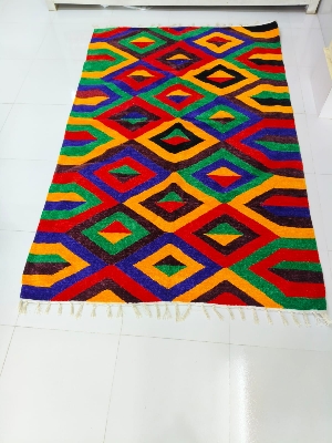 হ্যান্ডমেড শতরঞ্জি!