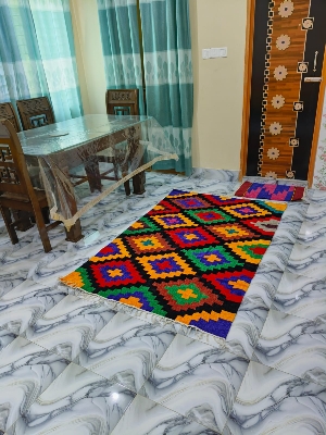 হ্যান্ডমেড শতরঞ্জি!