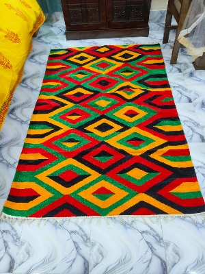 হ্যান্ডমেড শতরঞ্জি!