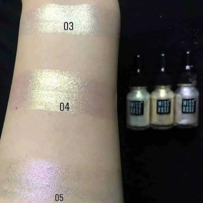 Picture of Product Highlights:

Liquid Highlighter for a Radiant Glow
Enhances Facial Features
10ml Size

Highlight