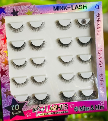 Picture of Miss & Mrs Wink Lashes are super natural mink eyelashes