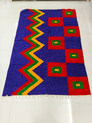 হ্যান্ডমেড শতরঞ্জি!