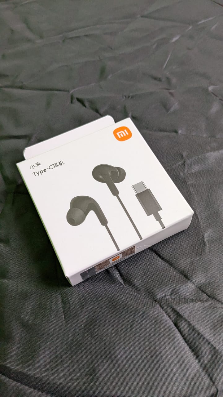 Picture of Xiaomi Type-C Earphones - Noise Cancelling, IP54 Water Resistant Handsfree - Android, iPhone 15 16