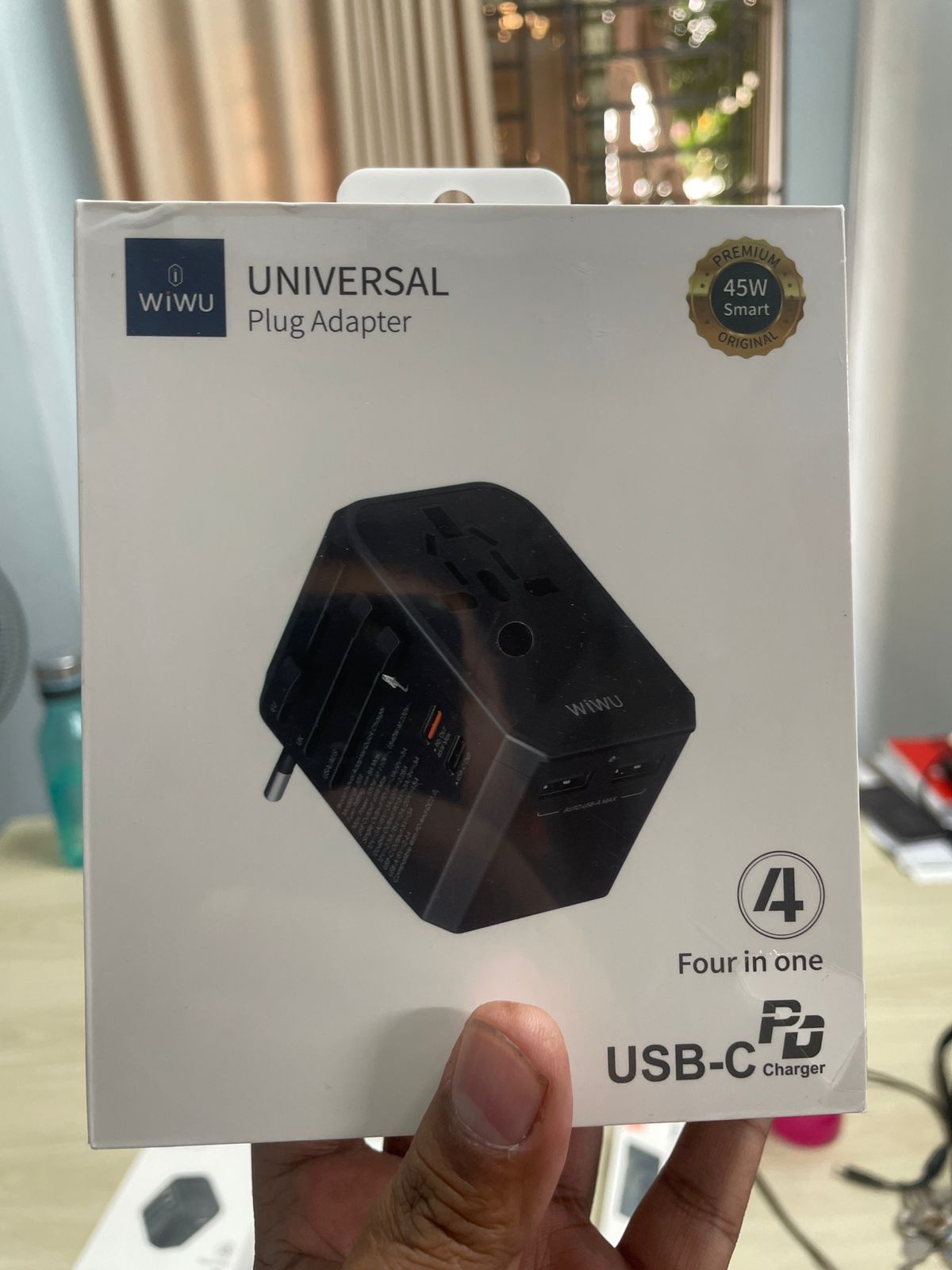 Picture of WiWU UA-304 45W 4 in 1 Universal Plug Adapter