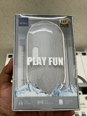 Picture of WiWU Play Fun Portable Wireless Speaker H8