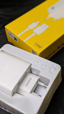 Picture of Realme SUPERVOOC 100W Charger EU Pin